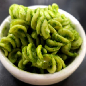 Spinach pesto pasta salad